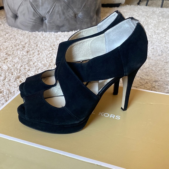 Michael Kors Leather Platforms - Picture 1 of 7